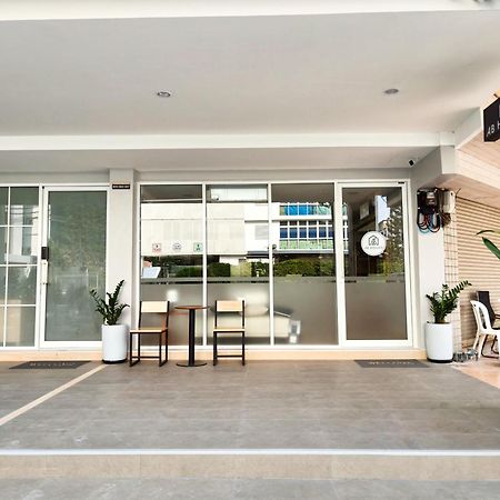 Ab House Aparthotel Banguecoque Exterior foto